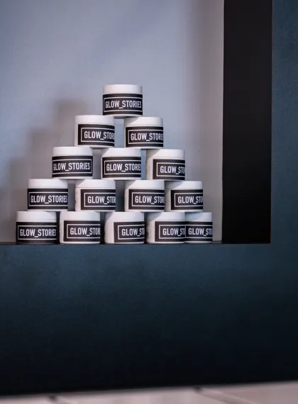 Glow Stories Salon Döhren - Stilvolle Einrichtung und Atmosphäre.