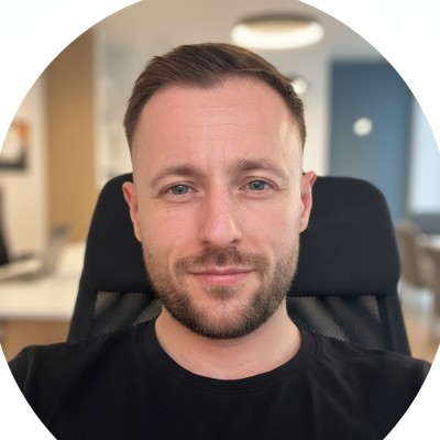 Head of CRM - Miss Pompadour