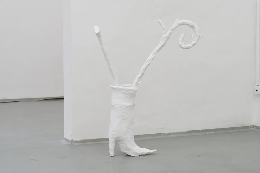 papier-mâché objects