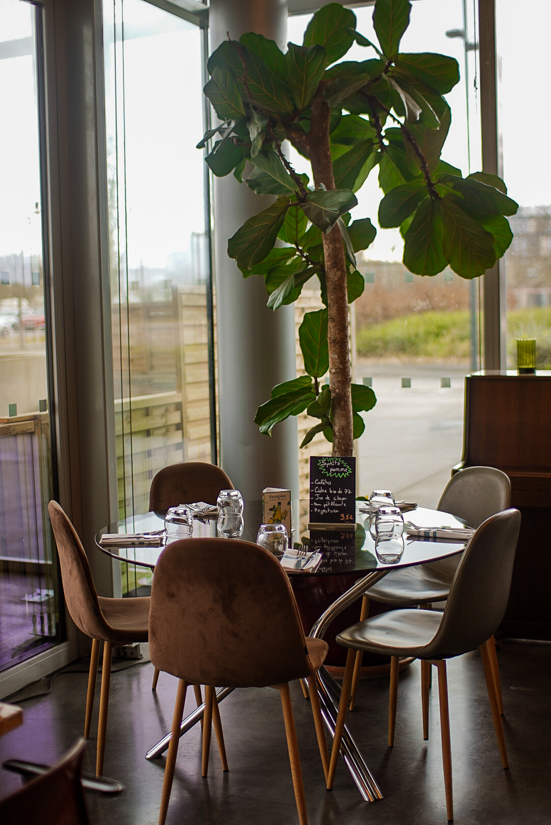 Le Totem passe en mode été : Terrasse, produits de saison et programmation ensoleillée