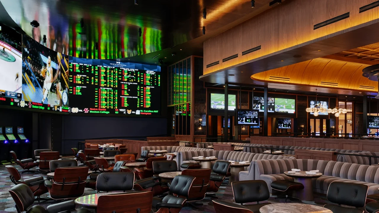 The Tavern | Fontainebleau Las Vegas