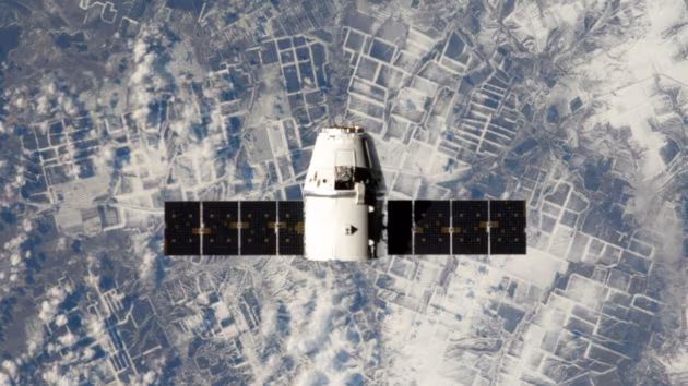 Elon Musk’s Starlink has surpassed 10,000 satellites and is leaving the global competition in the dust