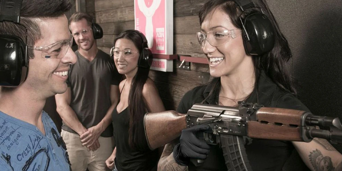 Machine Guns Vegas | Las Vegas Attraction