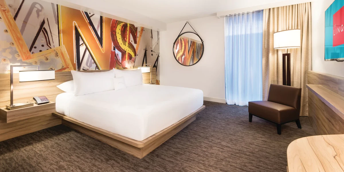 Deluxe Poolside Cabana King District 3 | The Linq Hotel + Experience