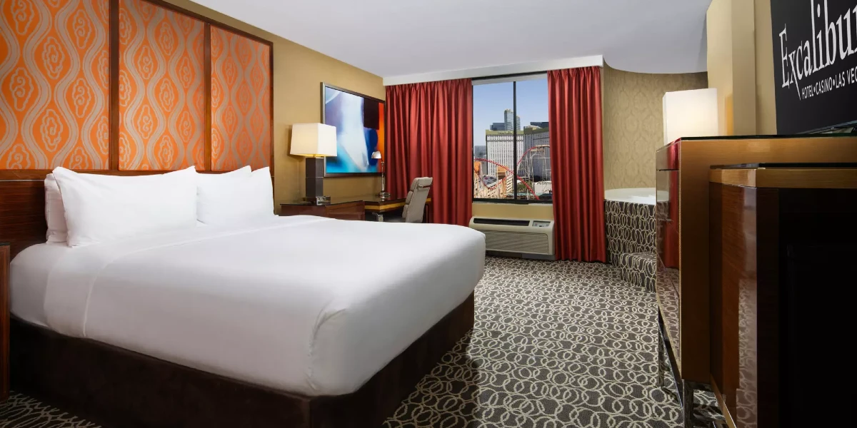 Resort Tower Superior King | Excalibur Hotel and Casino