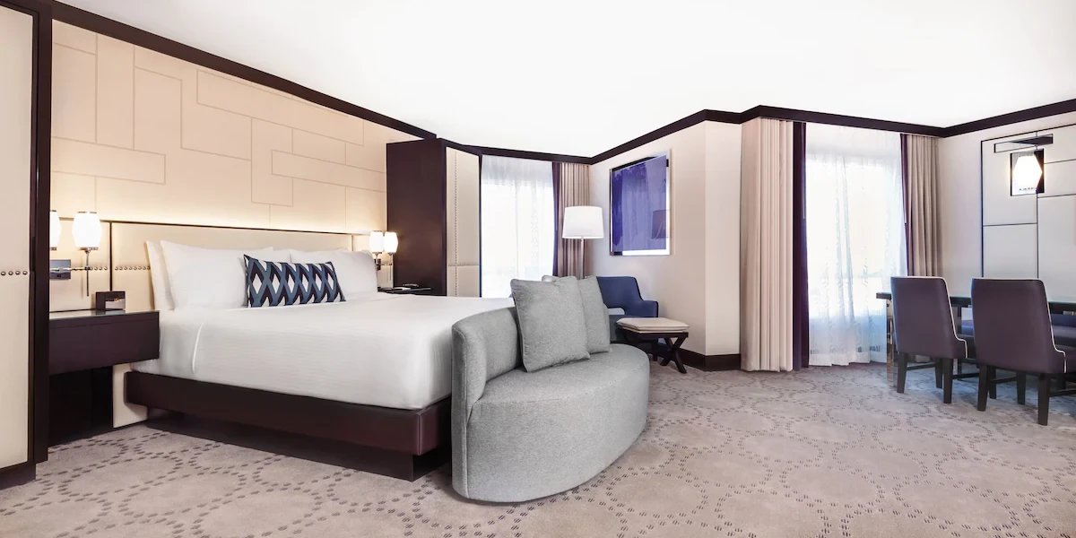 Valley Studio Room King | Harrah's Las Vegas