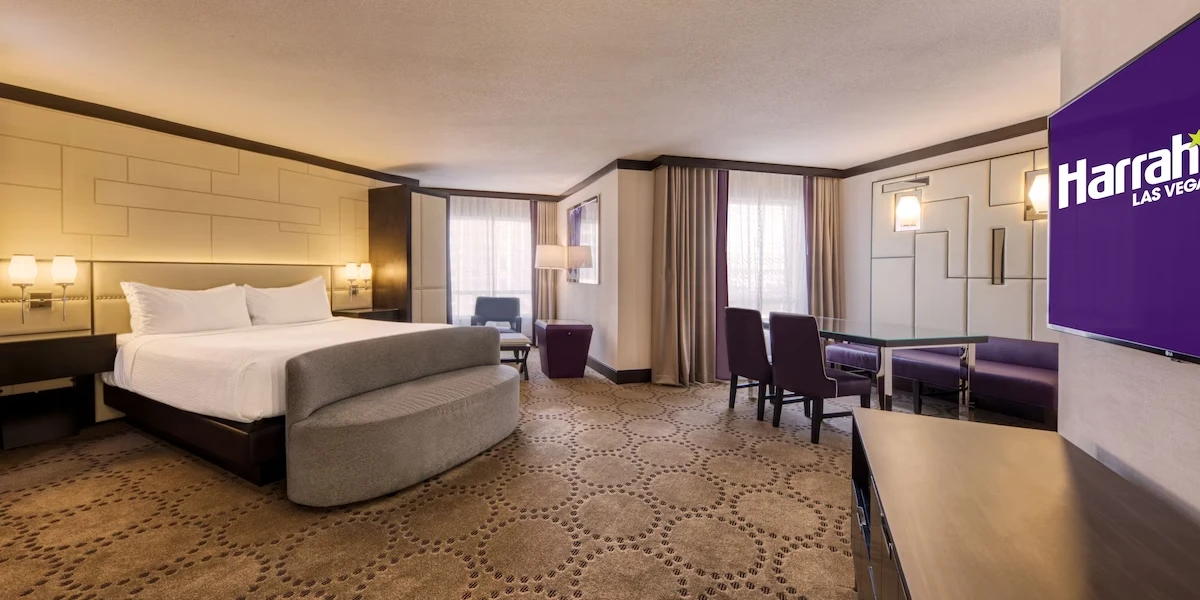 Valley Studio Room King | Harrah's Las Vegas