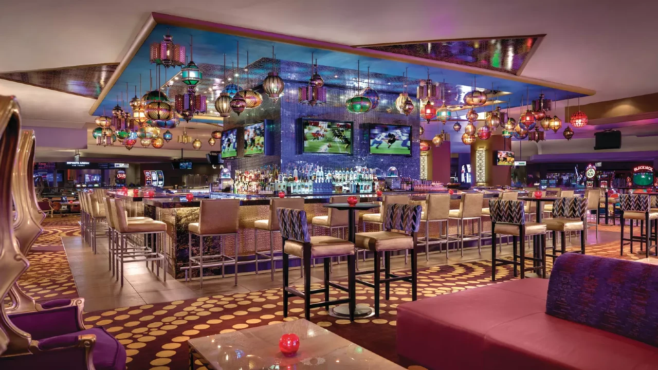 Centra | Luxor Hotel and Casino Las Vegas