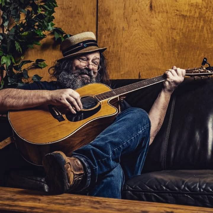 Jimmy P from Brahman Noodles Live at Fairfield Mansion House