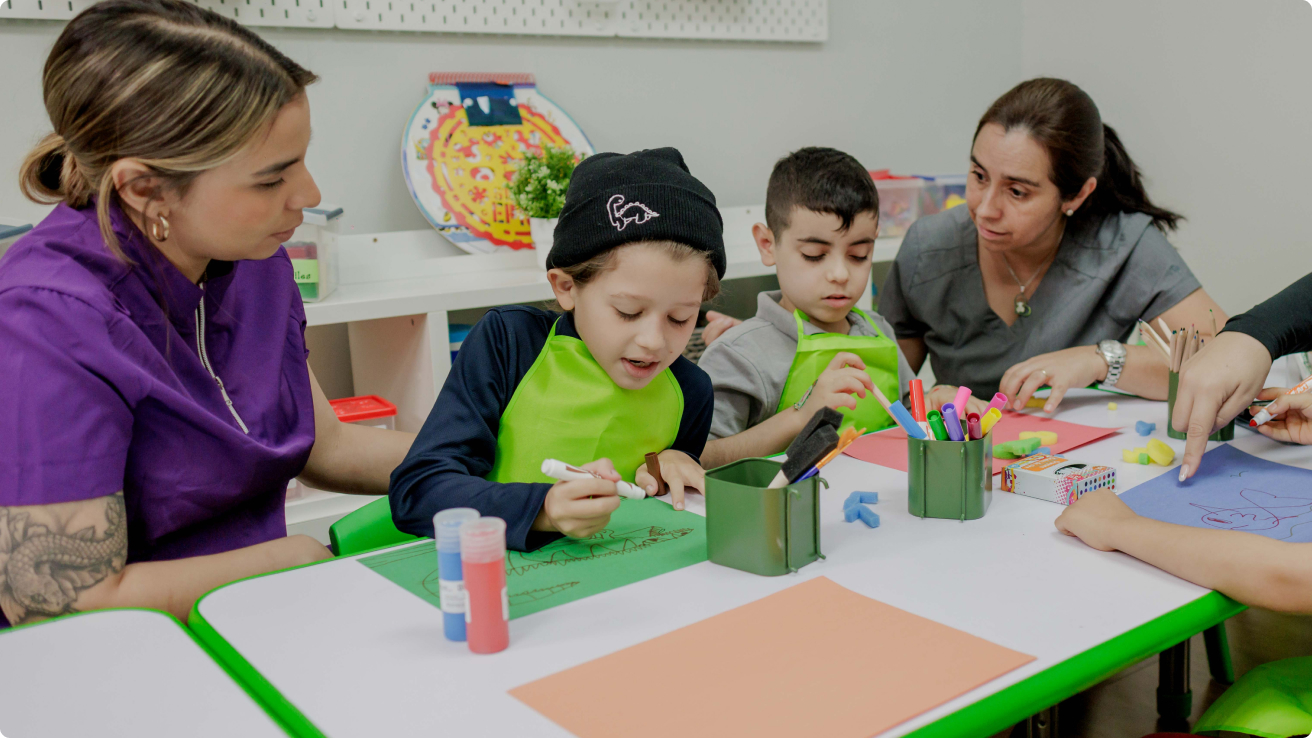 Expertos de Developing Brains en una sesión de Homescholing