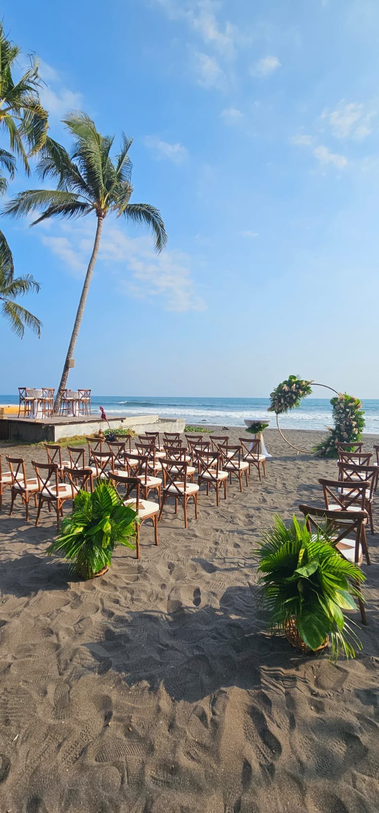 A ceremony aisle leading toward the Pacific at Mizata
