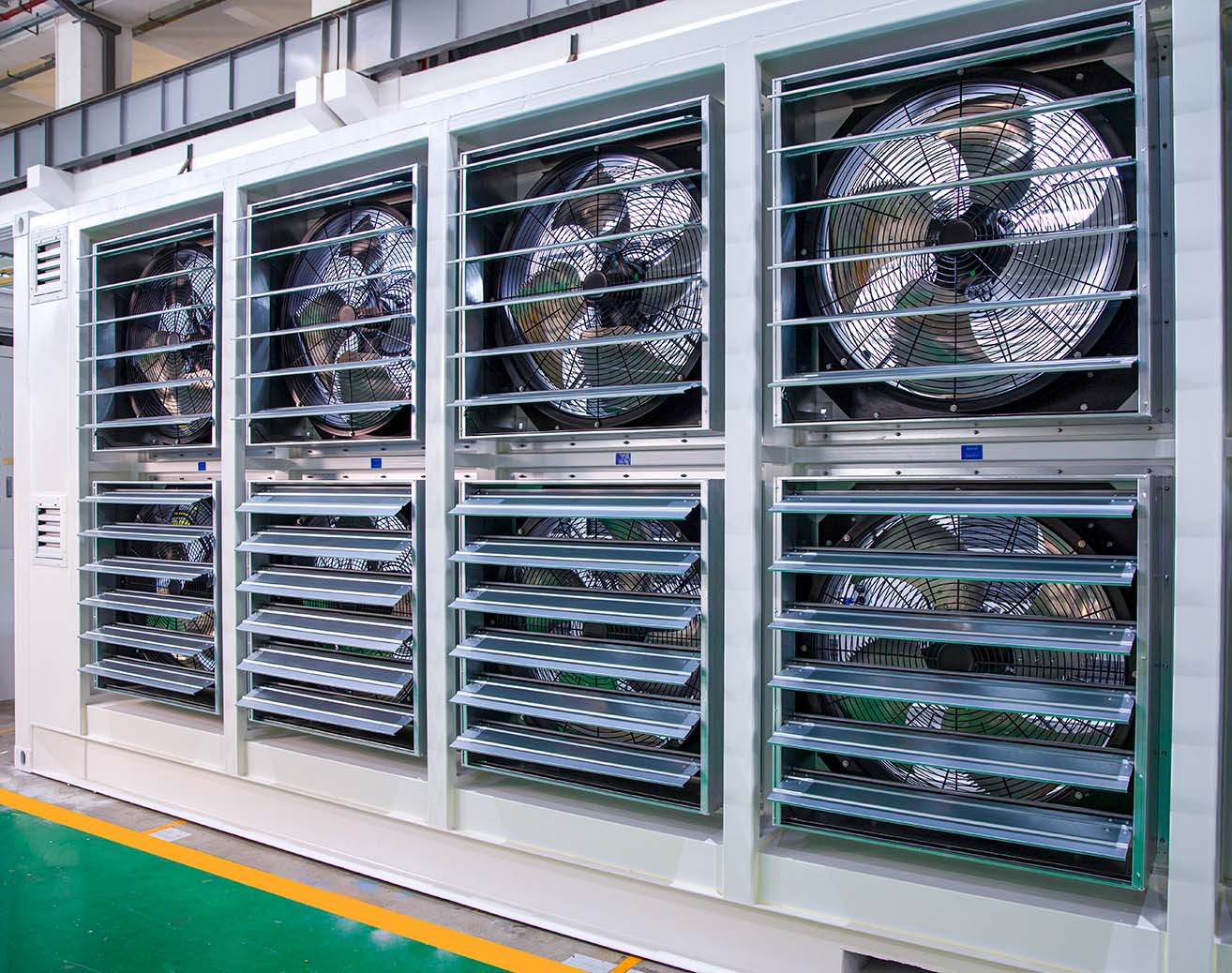 Fans and shutters on a Giga Box Air
