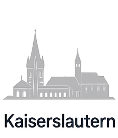 Skyline von Kaiserslautern mit gotischer Kirche und Altstadt-Silhouette