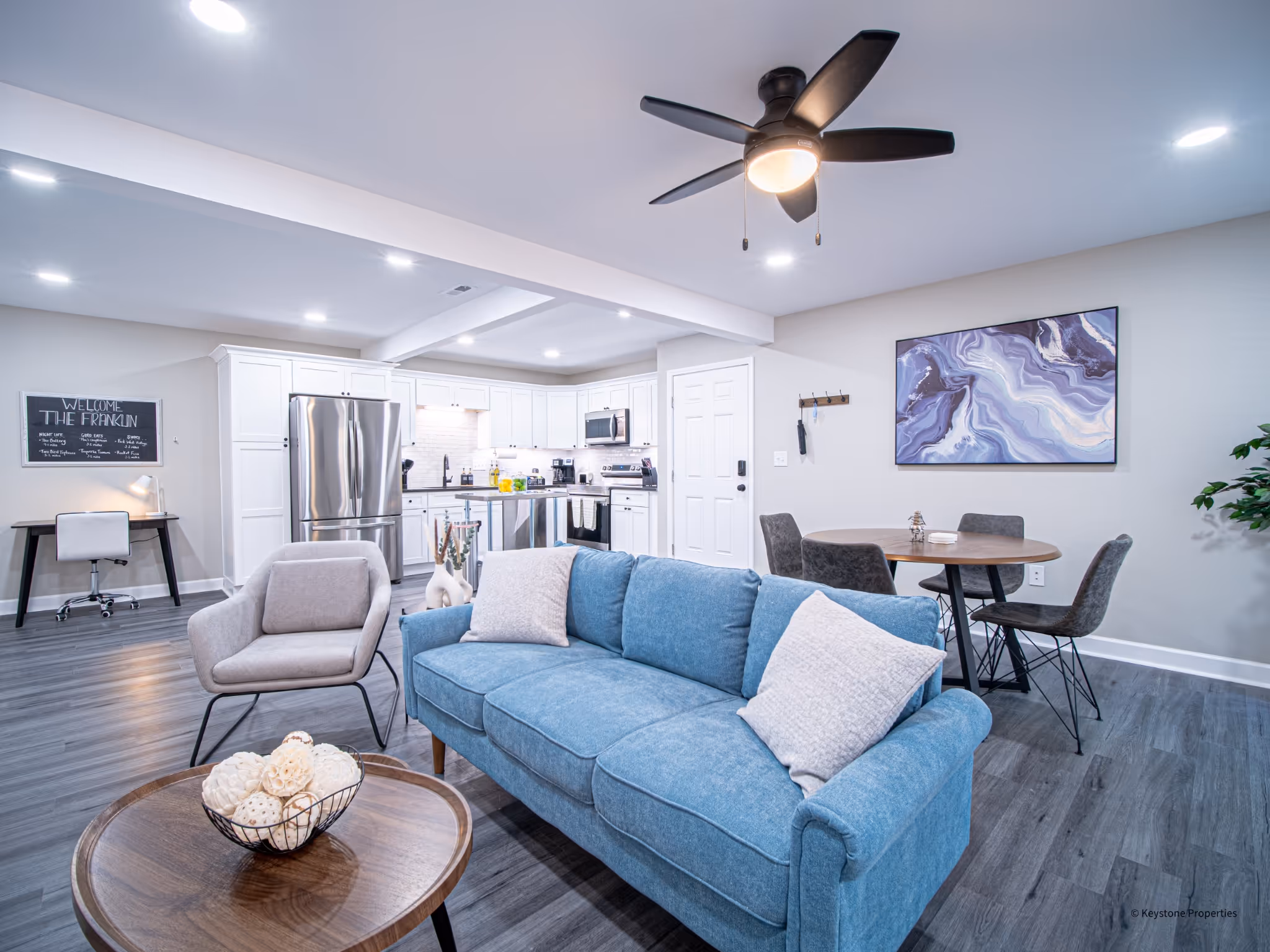 Apex Marietta Interior View - Furnished Living Room