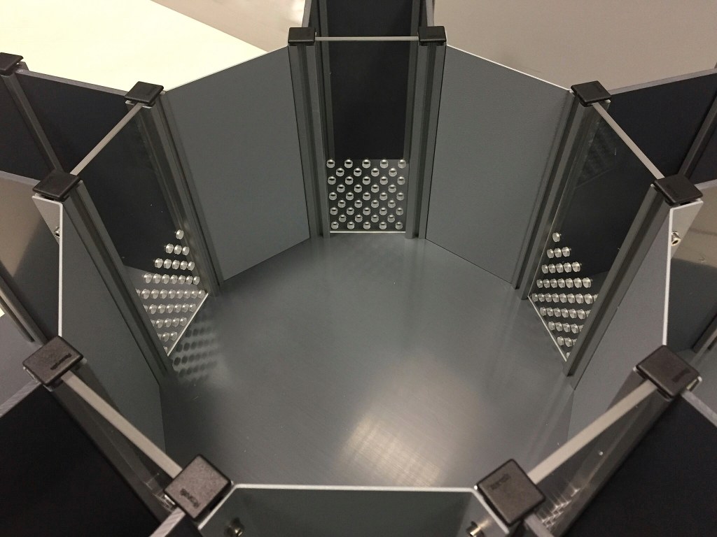 46573 agoramaze closeup 1024x768