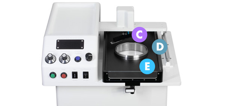 Compresstome VF-800-0Z – top view with specimen tray