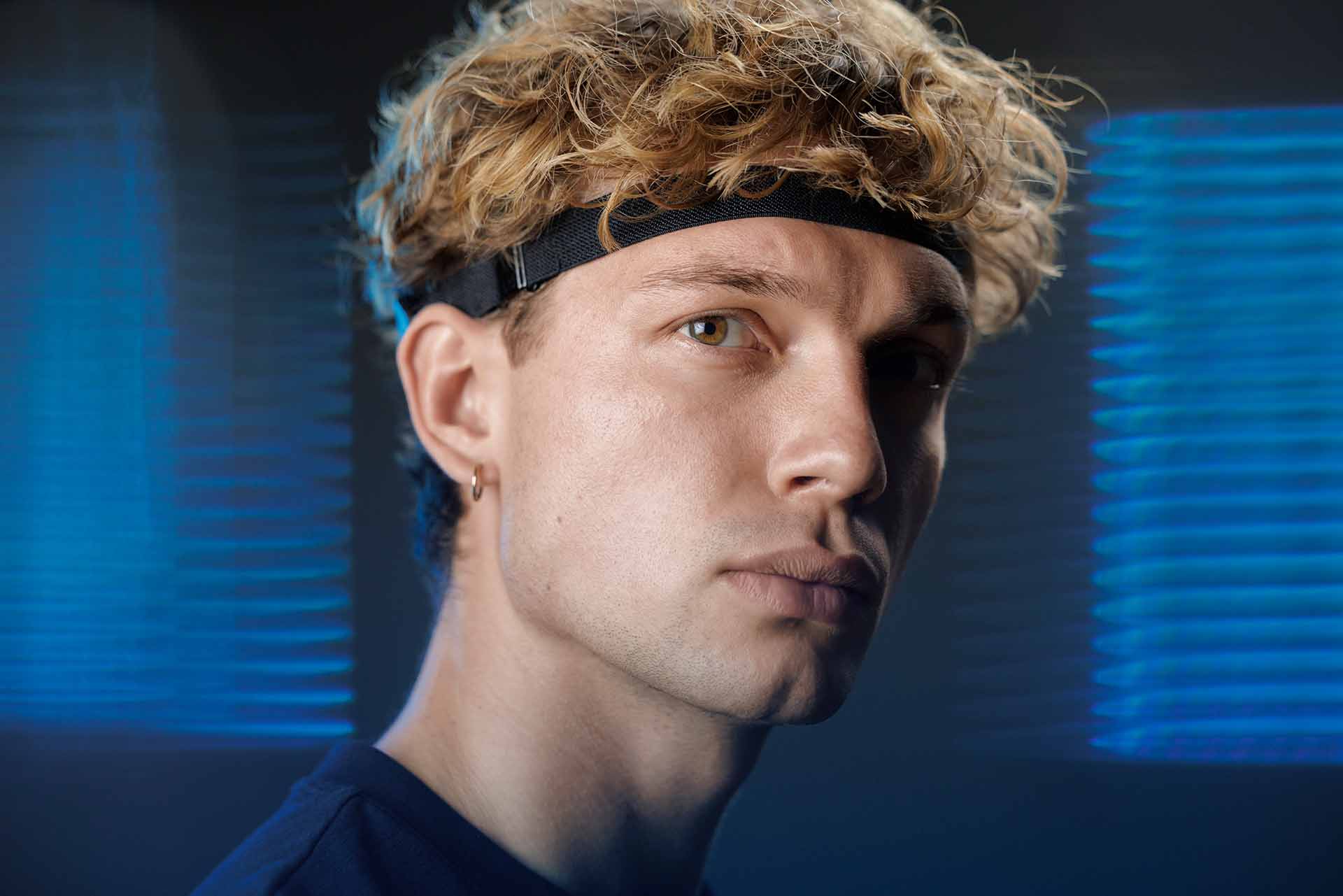 Unicorn BCI Core-4 Headband worn during an EEG recording