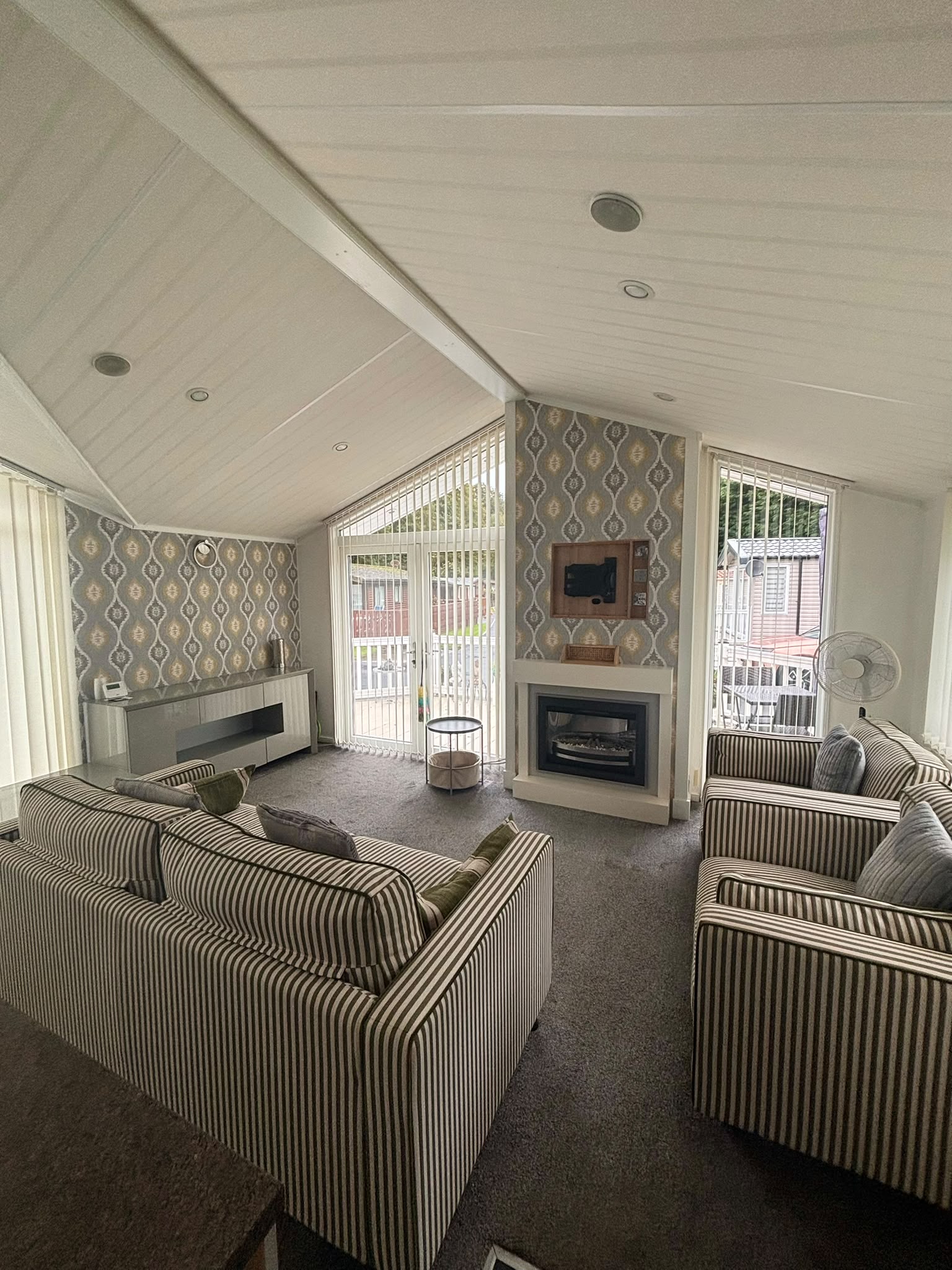 Atlas Laburnum Lodge (Private Sale)