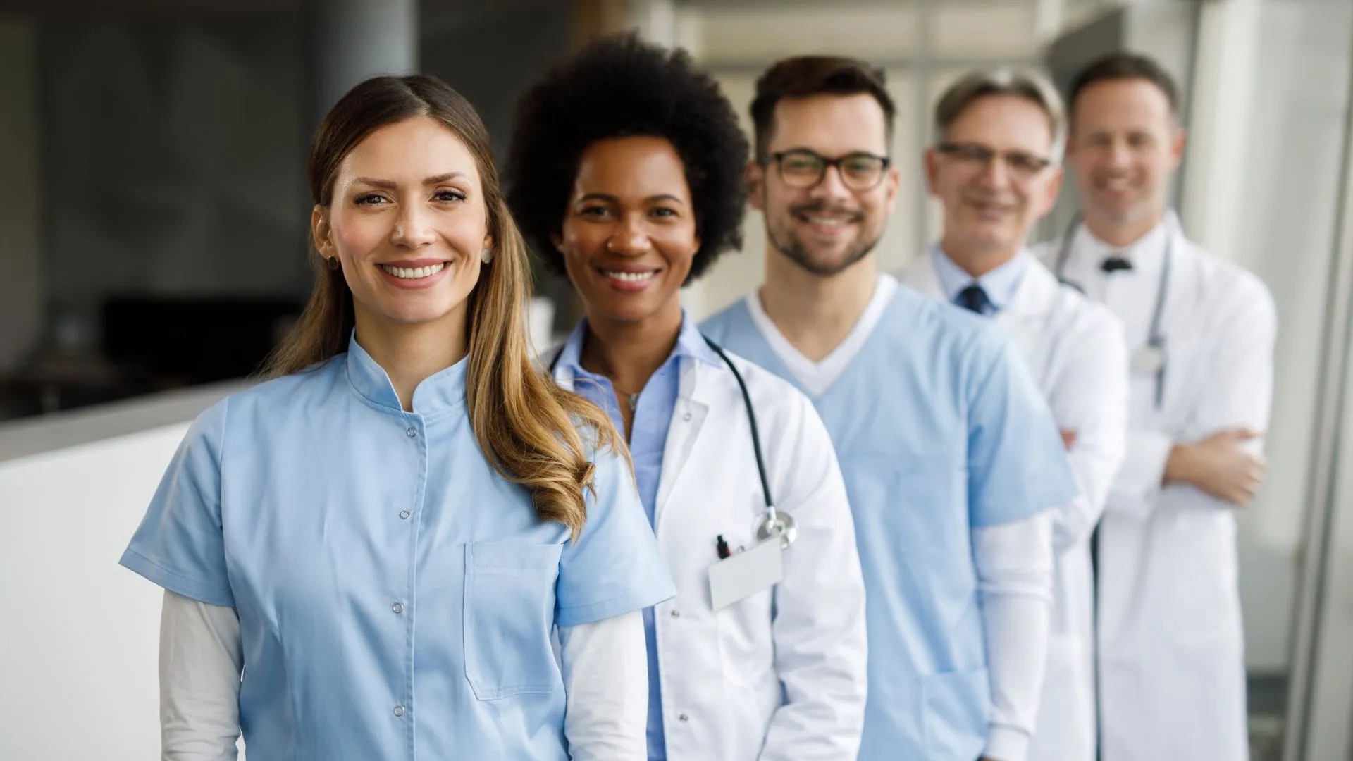 A group of doctors standing next to each other.
