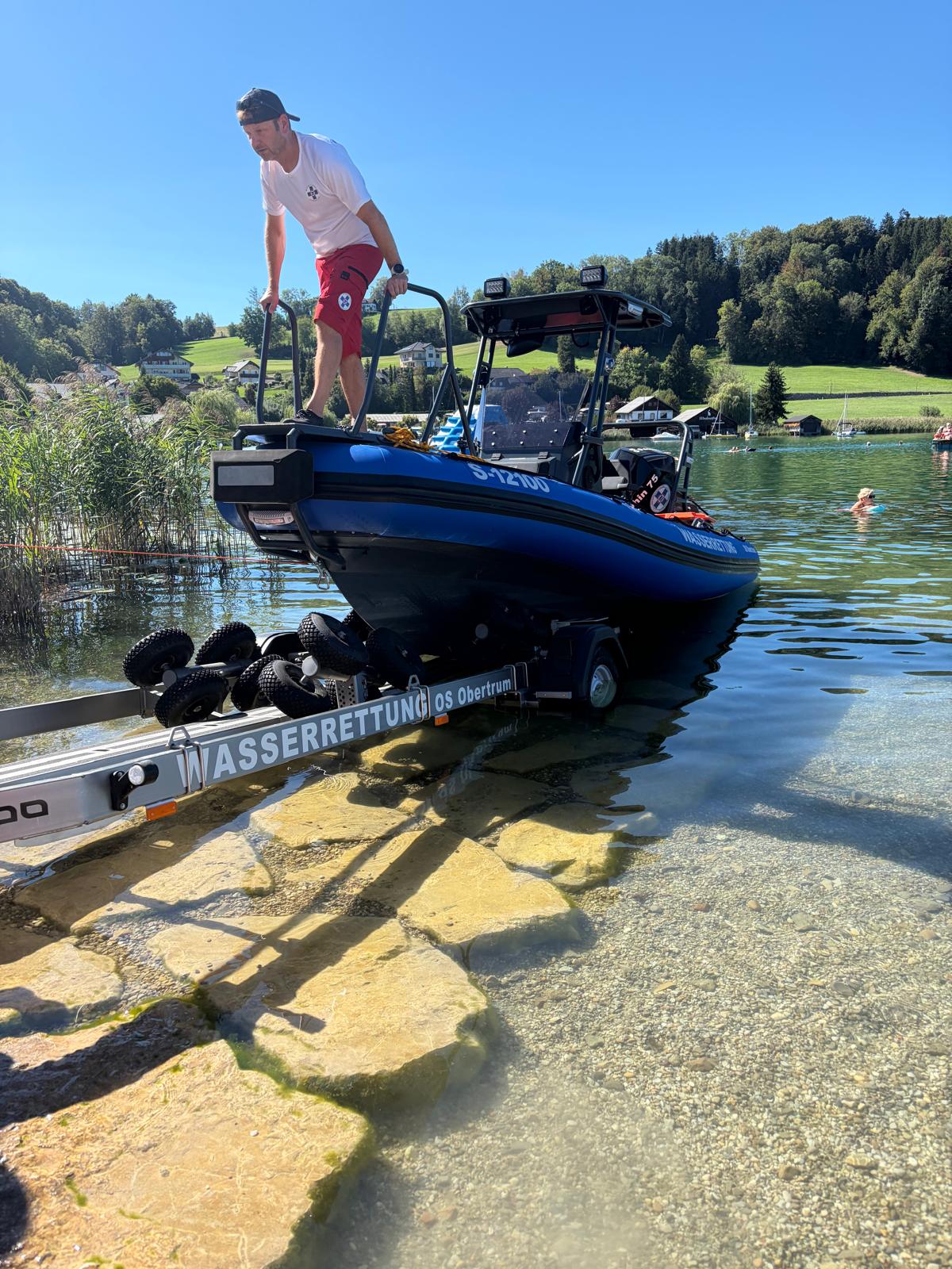S585 Pro professional RIB launched from its trailer into the Obertrumer See