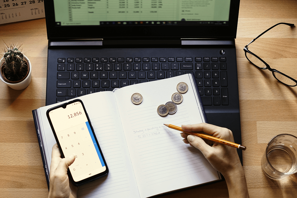 12 Comprehensive Tips to Improve Your Accounts Receivable Collection