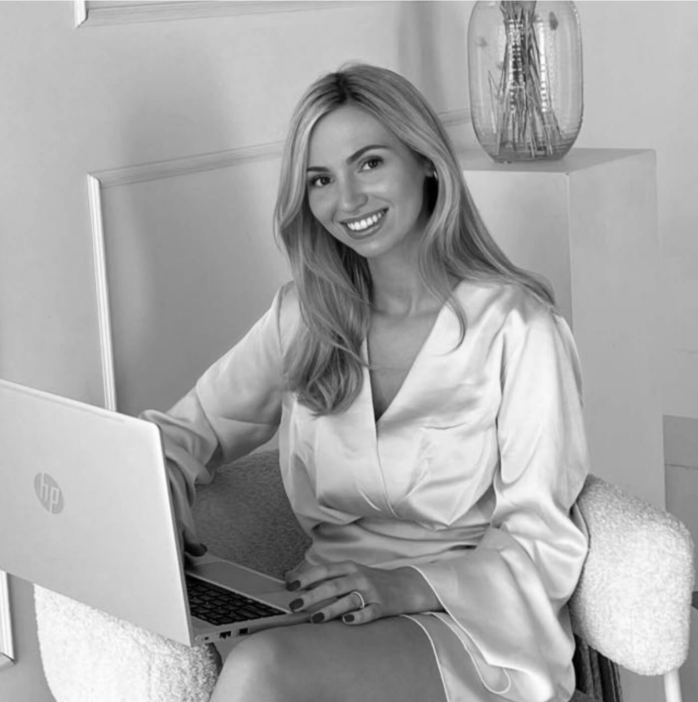 Review avatar picture of male person