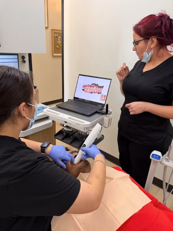 Experienced Full Arch Dentist in Atascocita Providing Smile Restoration