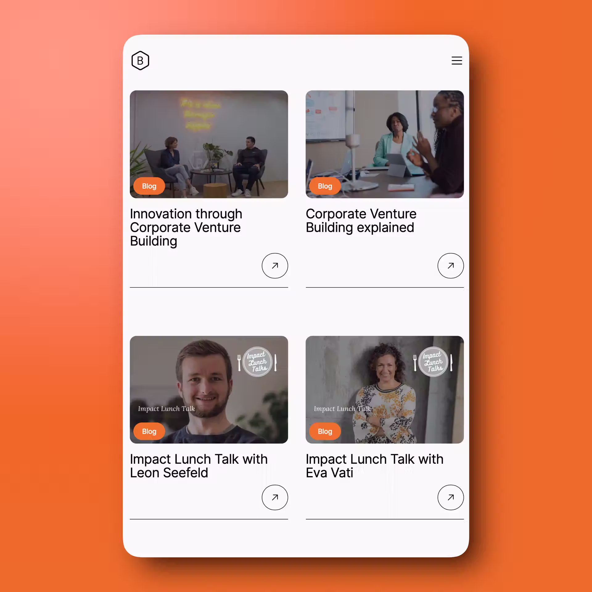 Mobile Interface mit vier Blog-Post-Karten auf orangem Gradient mit Corporate Venture Building Inhalten