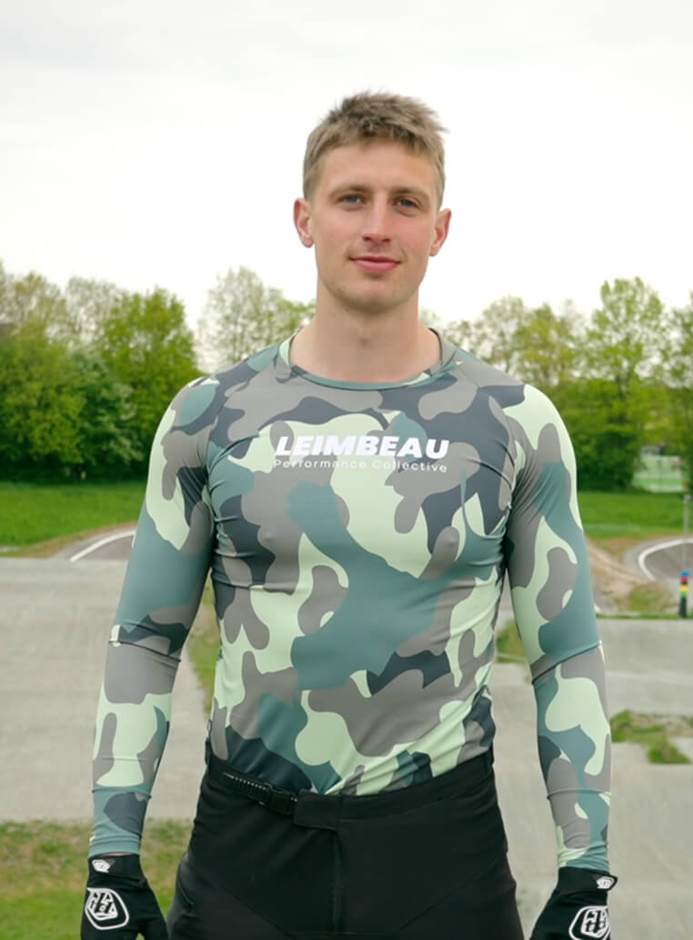 Simon in custom jersey with sponsor