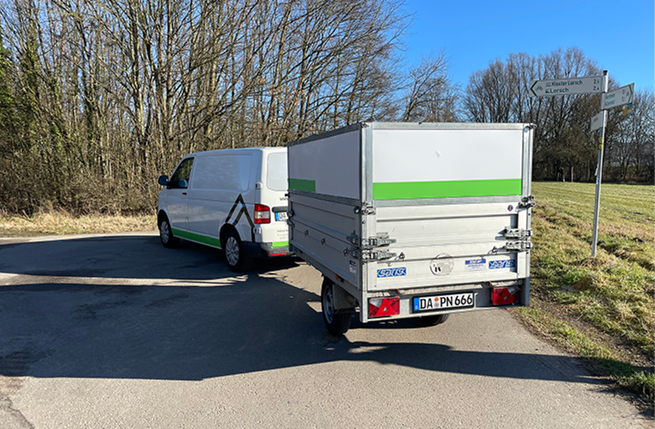 Auto und Hänger DNS Gebäudemanagement aus Darmstadt