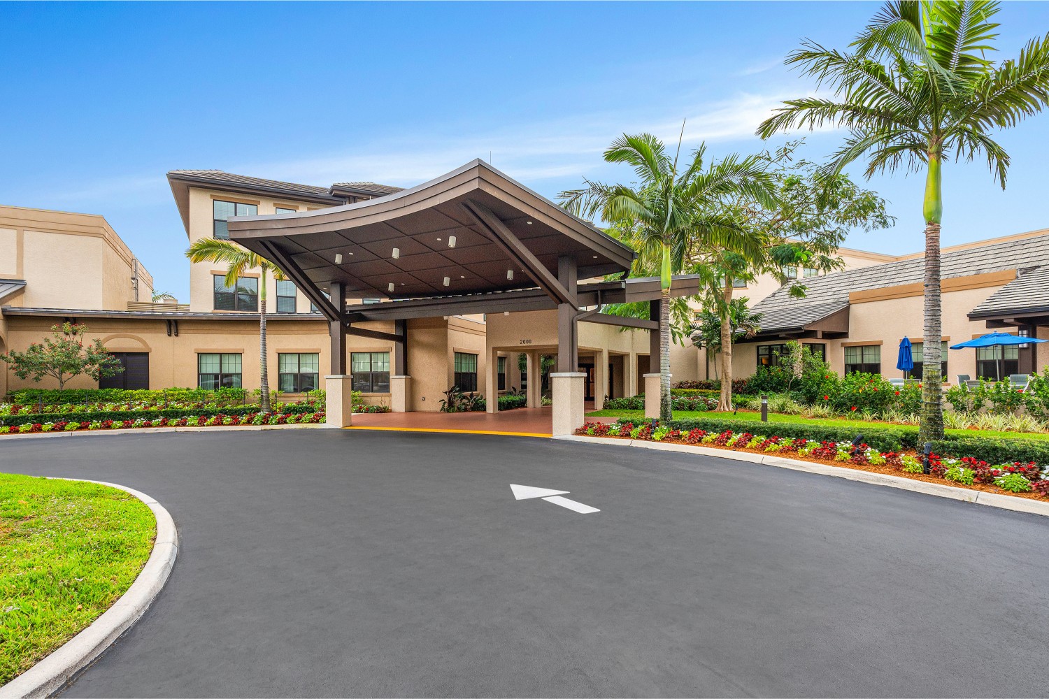 A photo of Cascades at Delray Beach from the front