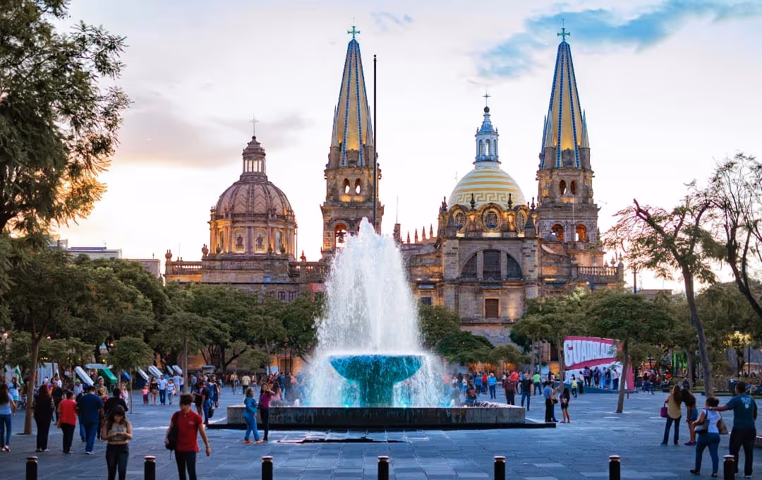 Vista Centro histórico de Guadalajara cerca de clínicas veterinarias