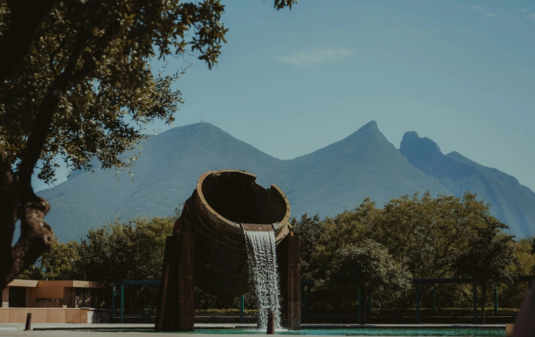 Vista del Parque Fundadora en Monterrey cerca de clínica veterinarias 