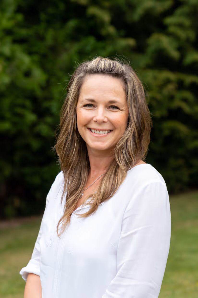 Angie Hilton headshot