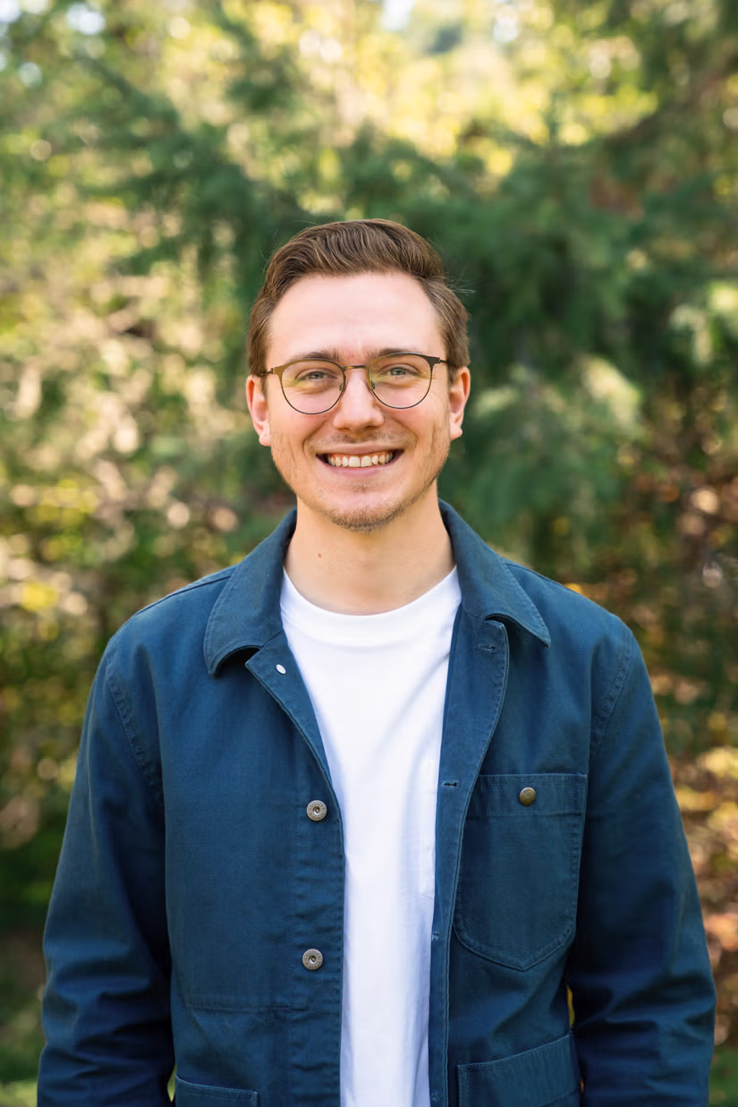 Ethan Hansen headshot