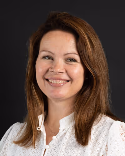 Portrait of Claire Godley – Con-Form Group team member