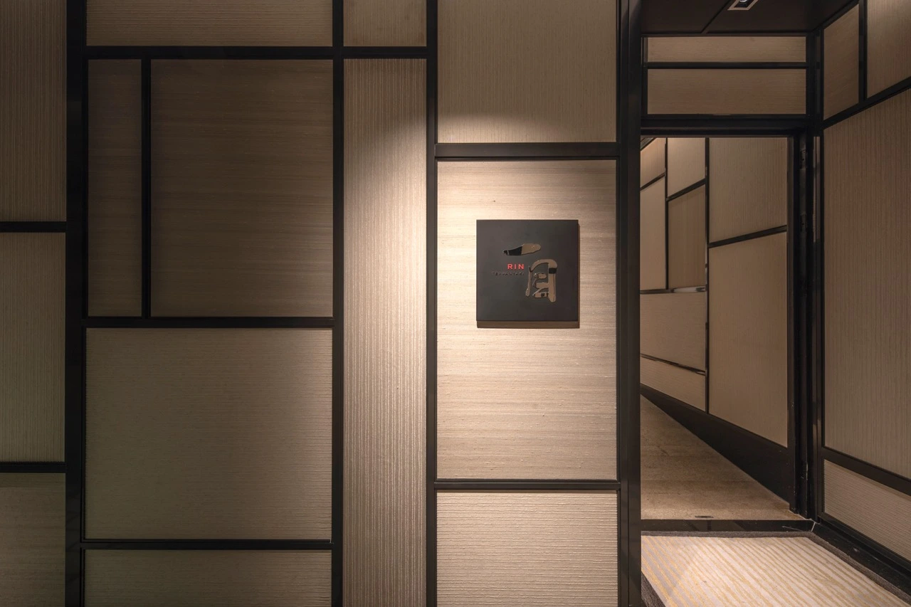 entrance to rin, japanese teppanyaki private dining at mandarin oriental shenzhen