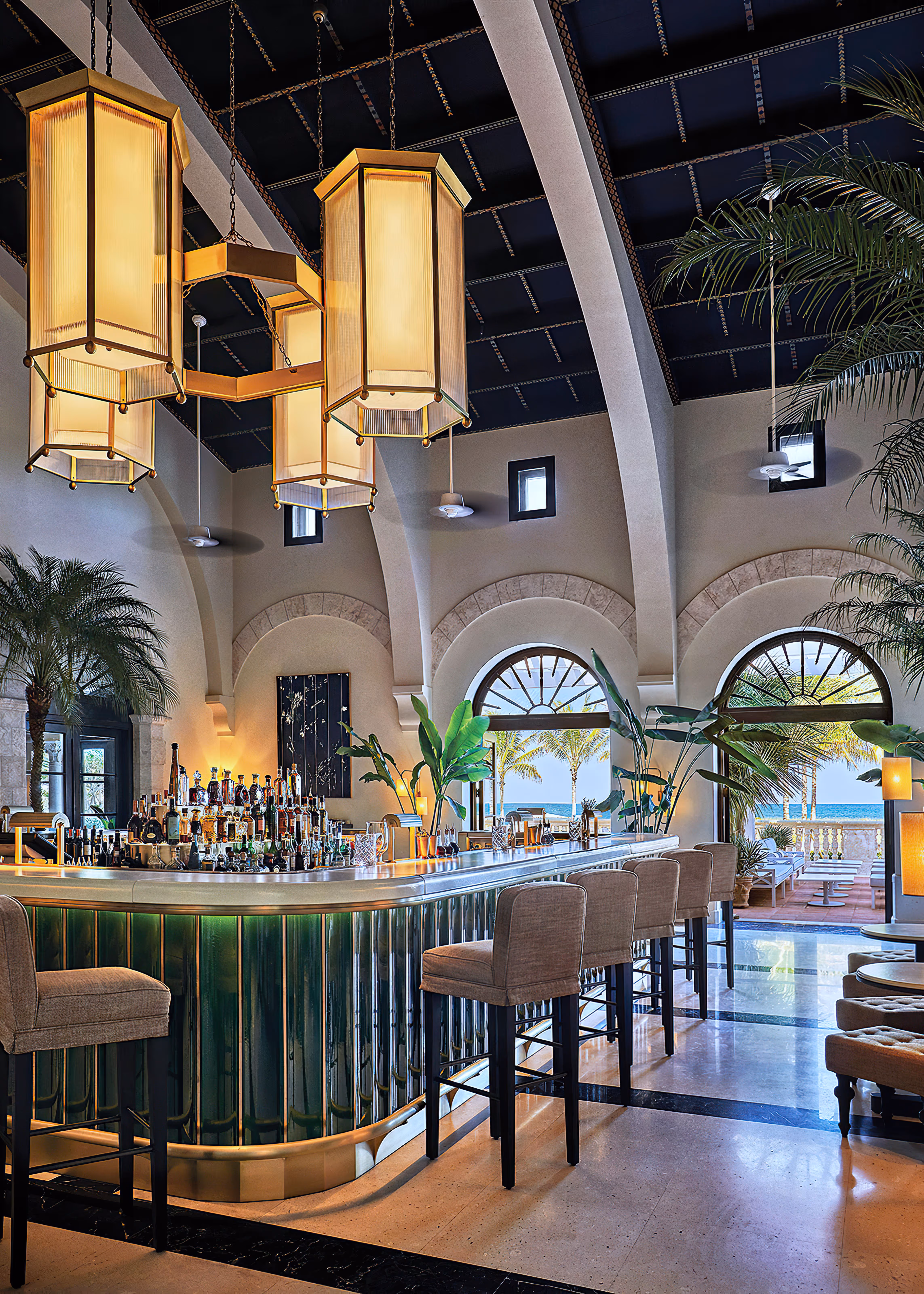 Miami arredi contract di lusso hotel Bma Italian contract Bergamo