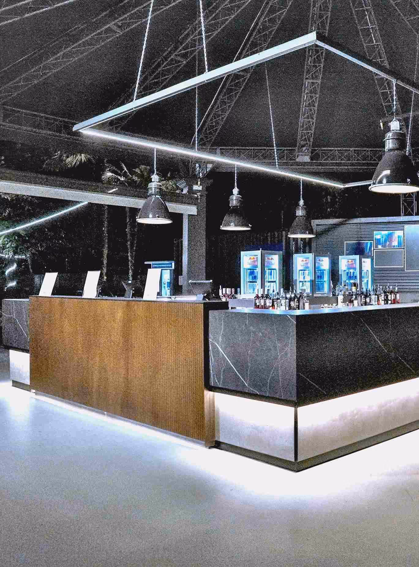 arredo-su-misura-discoteca-il-molo-brescia-bma-contract