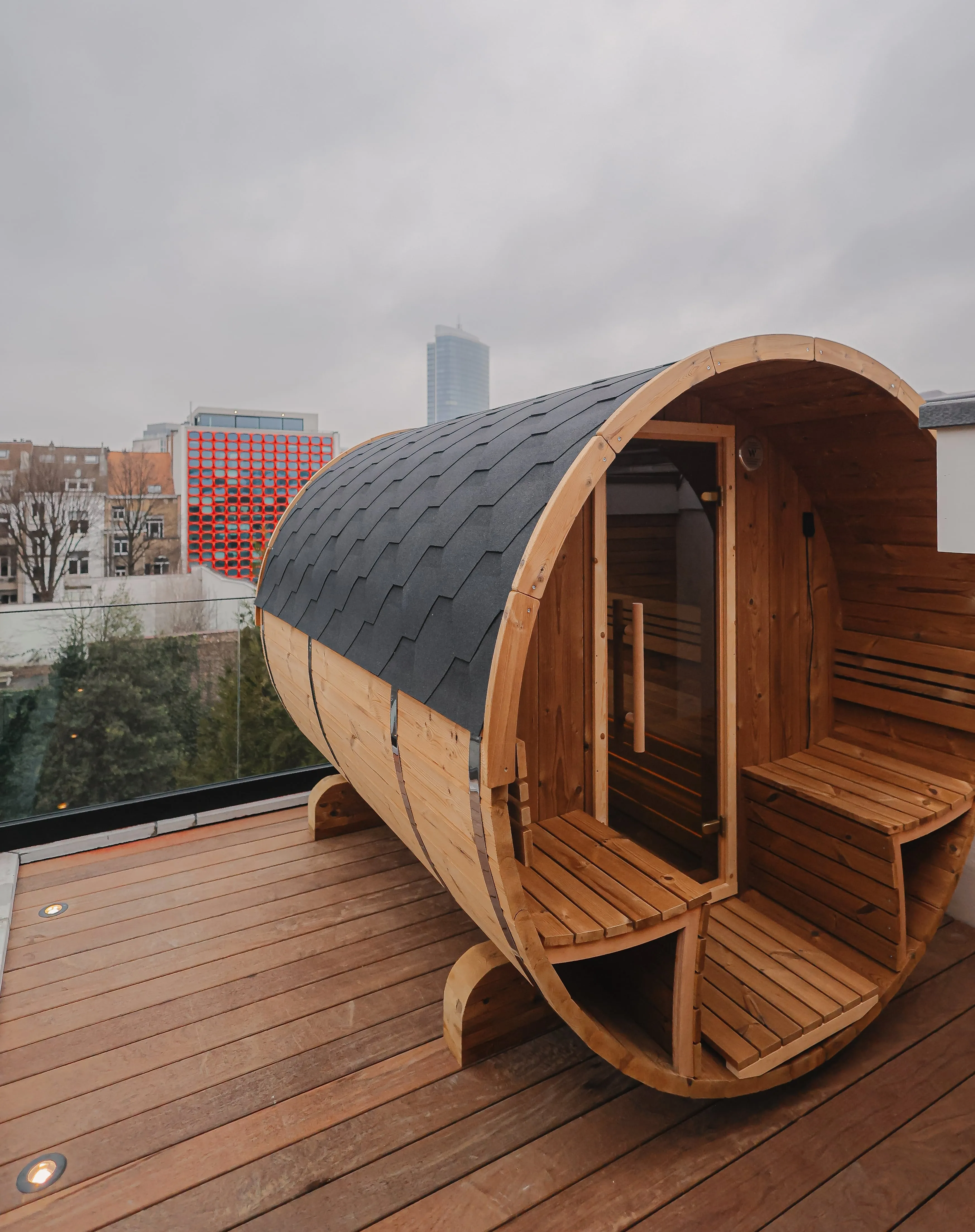 Is the sauna fully supplied?