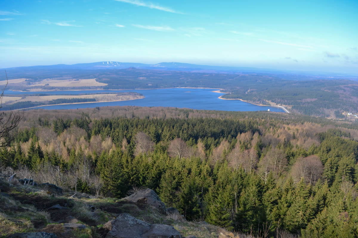 pohled z vrcholu na VN Přísečnice