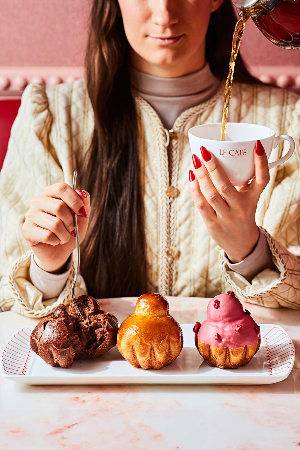 Le Café by Nicolas Rouzaud