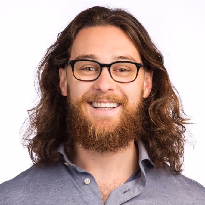 Pulse online marketing professional uit Sliedrecht met brede glimlach