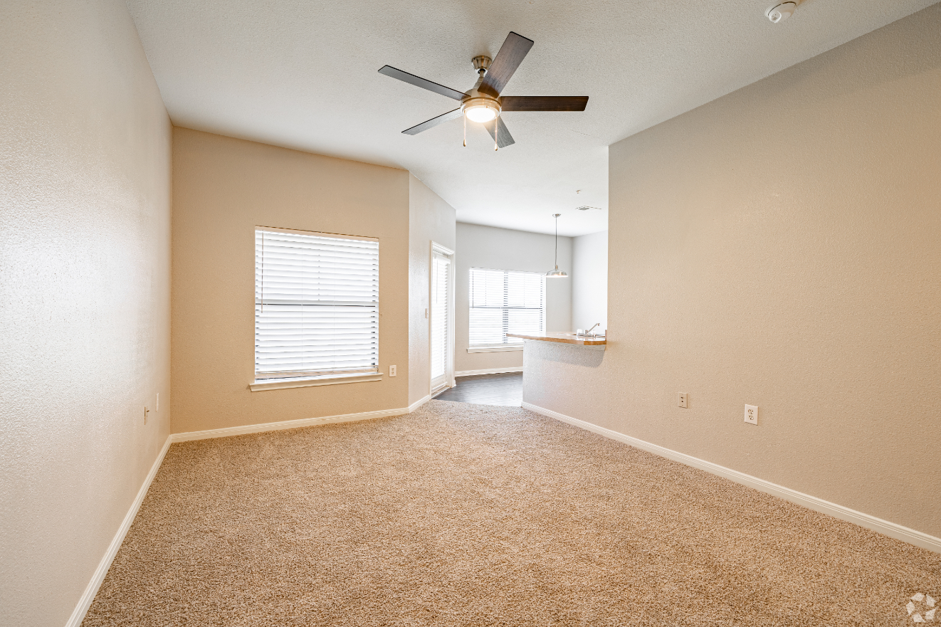 Unfurnished living area