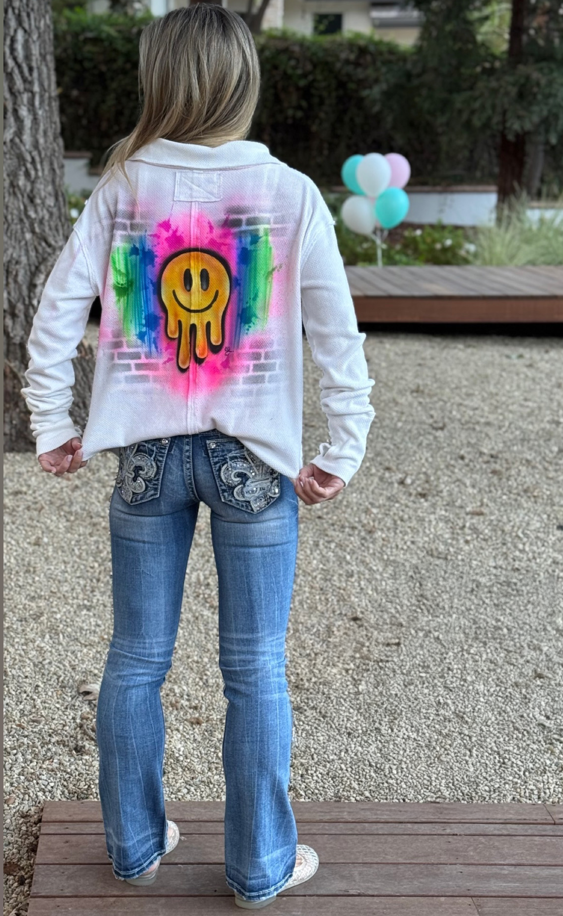 image of travel tech demonstration at a fair