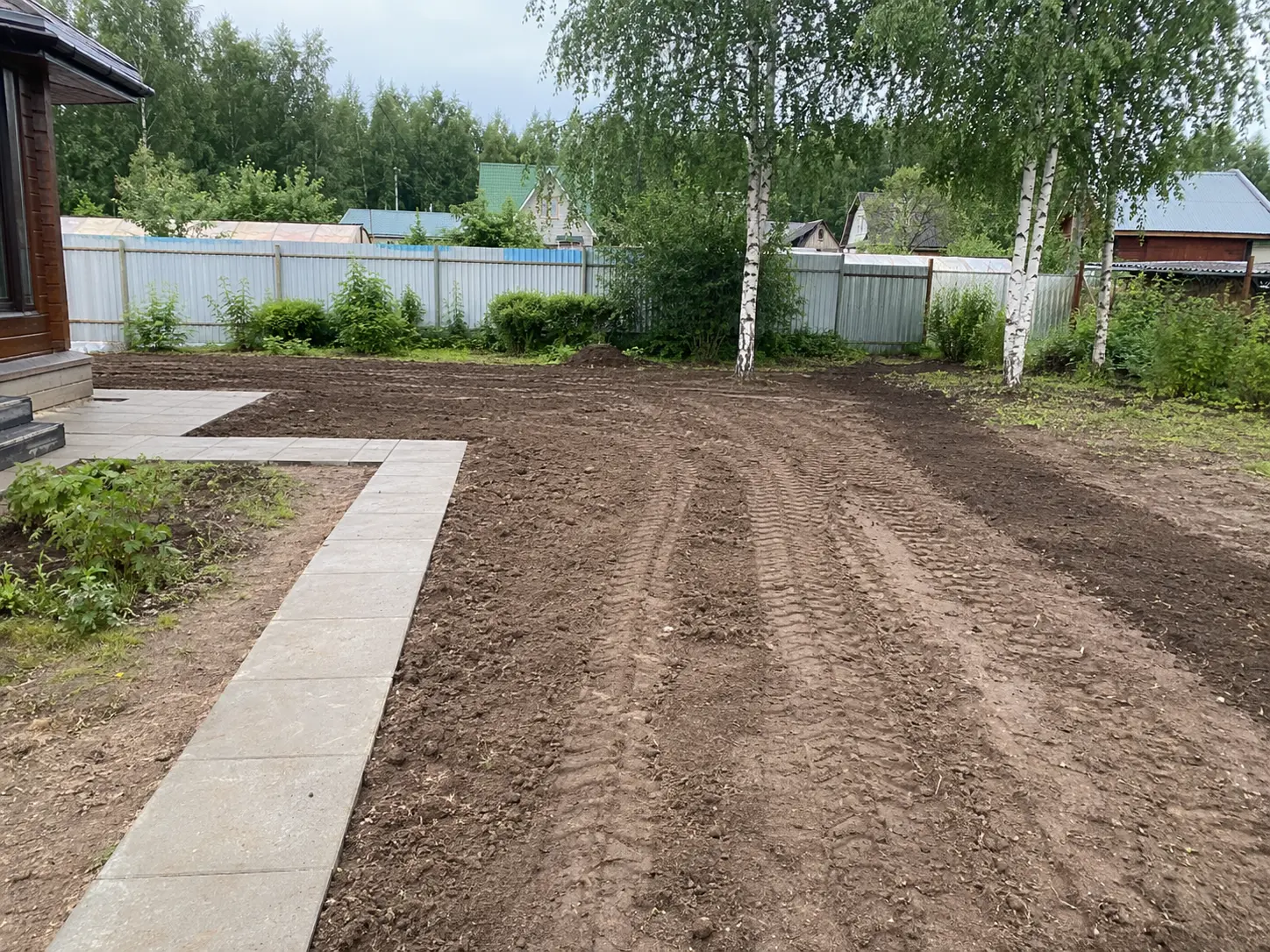 Участок после инженерных работ до устройства газона