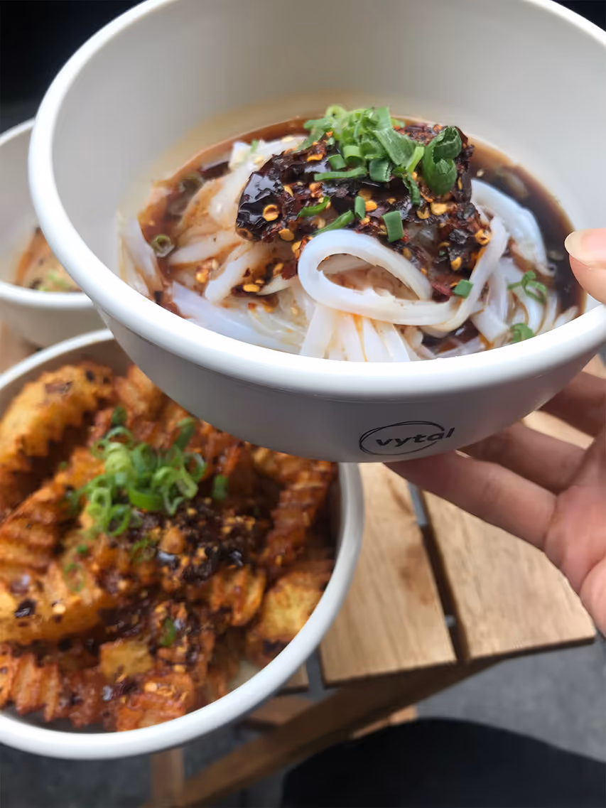 Close-Up von Gerichten von Bai Lu Noodles