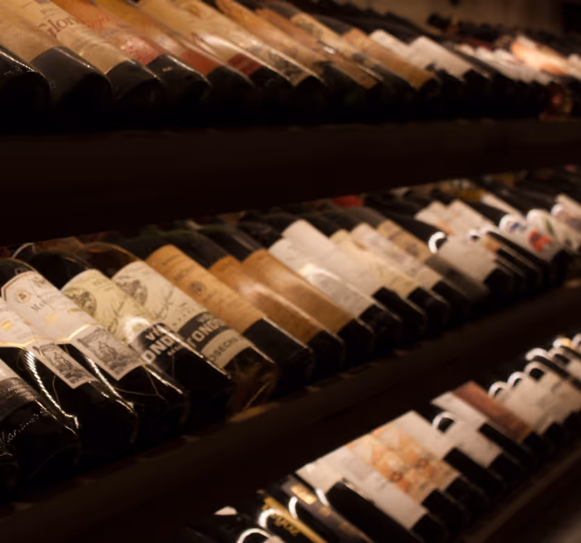 Etagère Restaurant & Bar La Ferme Saint-Amour Megève et Ferme Saint-Amour Courchevel