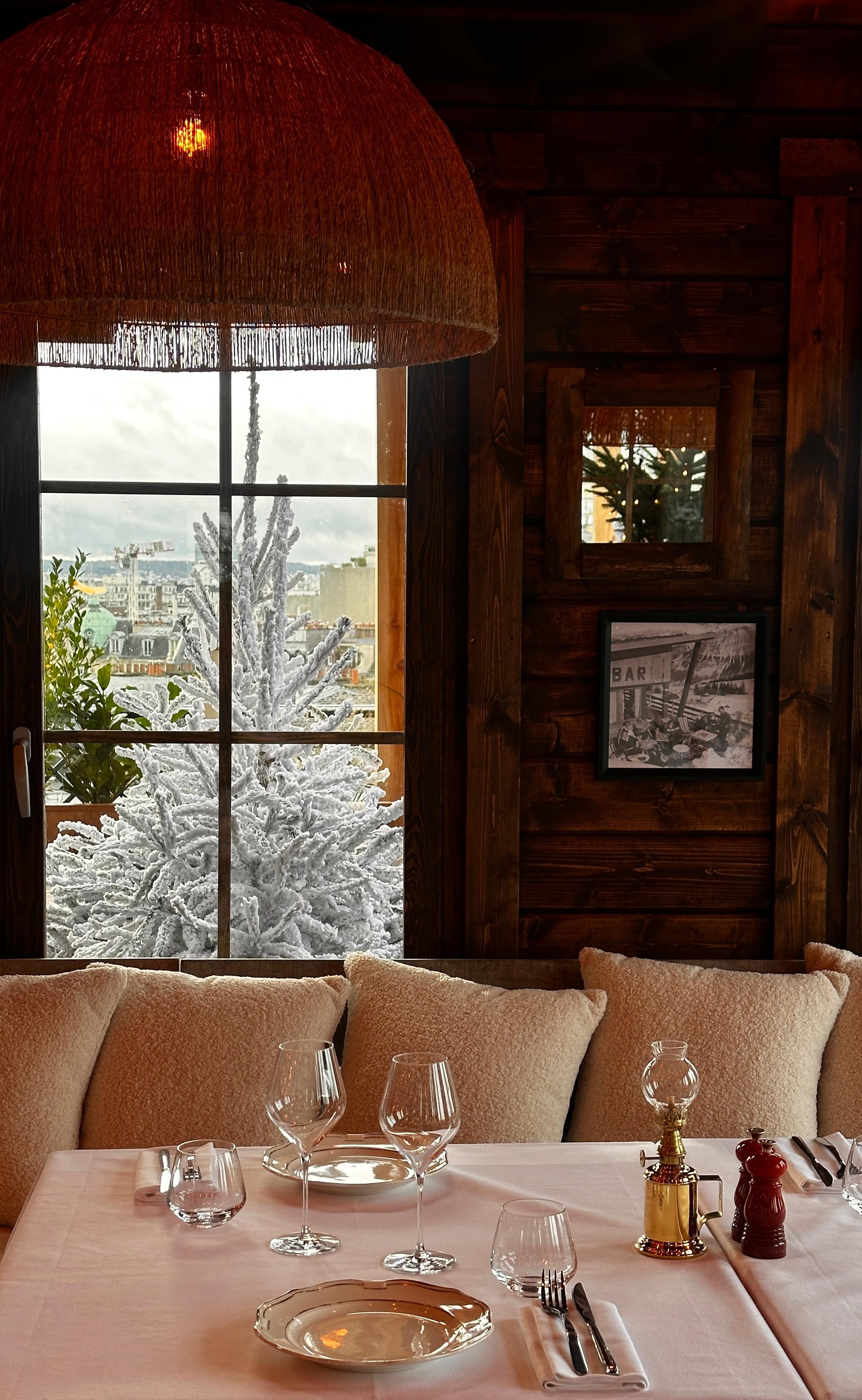 Intérieur du chalet cosy pour la Ferme Saint Amour à Paris
