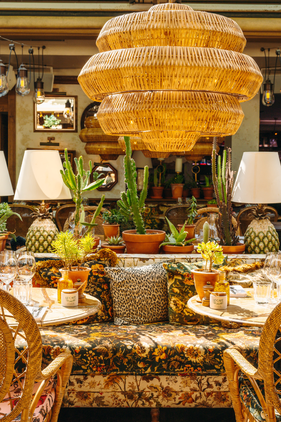 Tables Le Café Restaurant Saint Tropez
